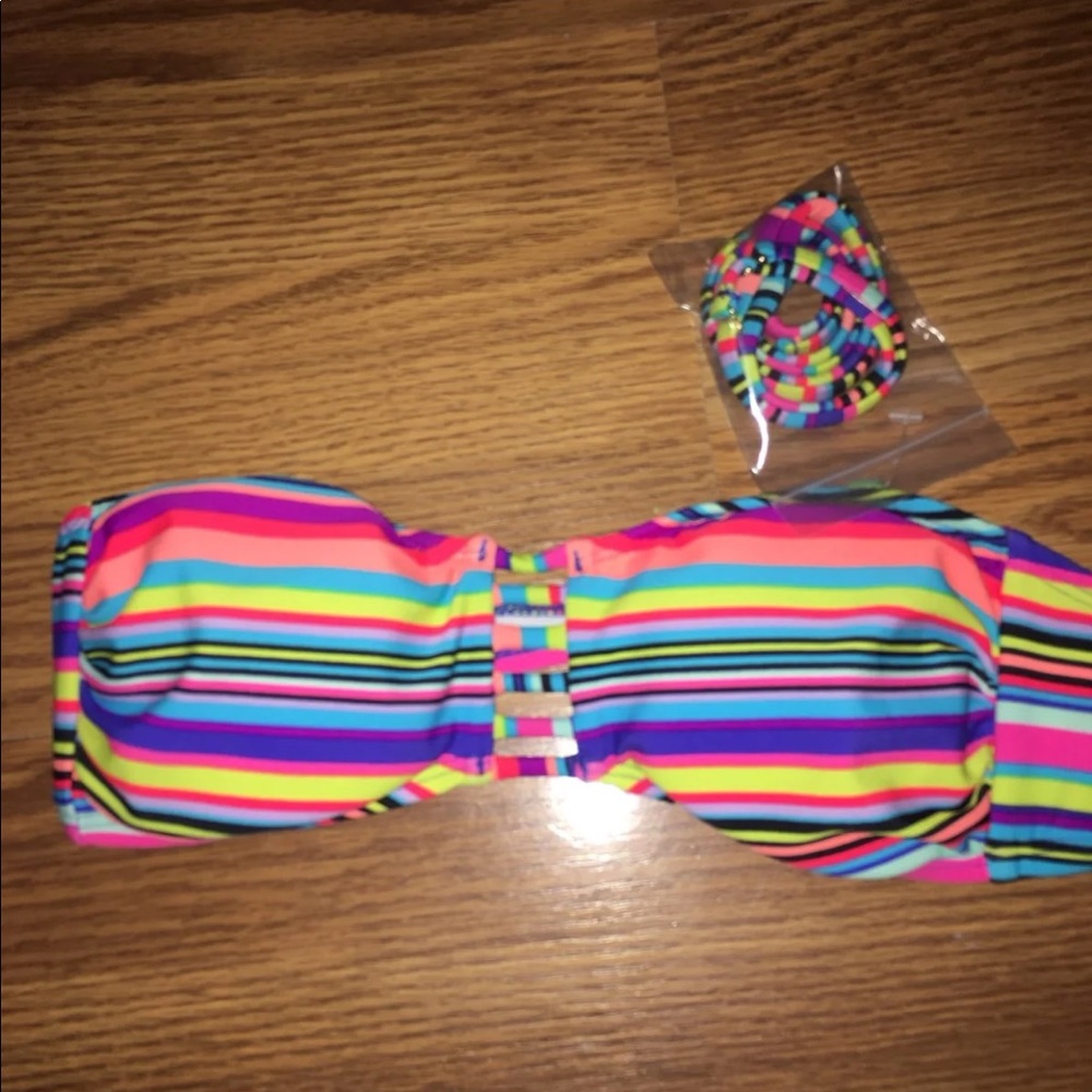 ❤️❤️NWT Strapless Swimsuit Top Size Medium  Cute - Picture 2 of 4